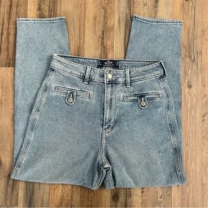 Hollister Ultra High Rise Mom Jean Size 7